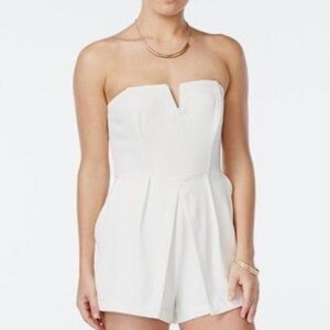 Material Girl White
Strapless Romper